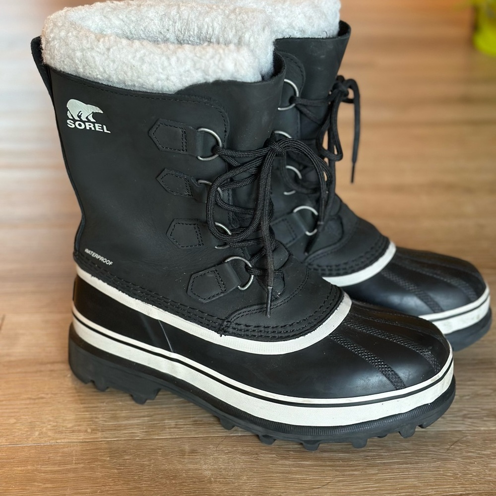 SOREL Women’s Caribou Winter Boots Black Size 9